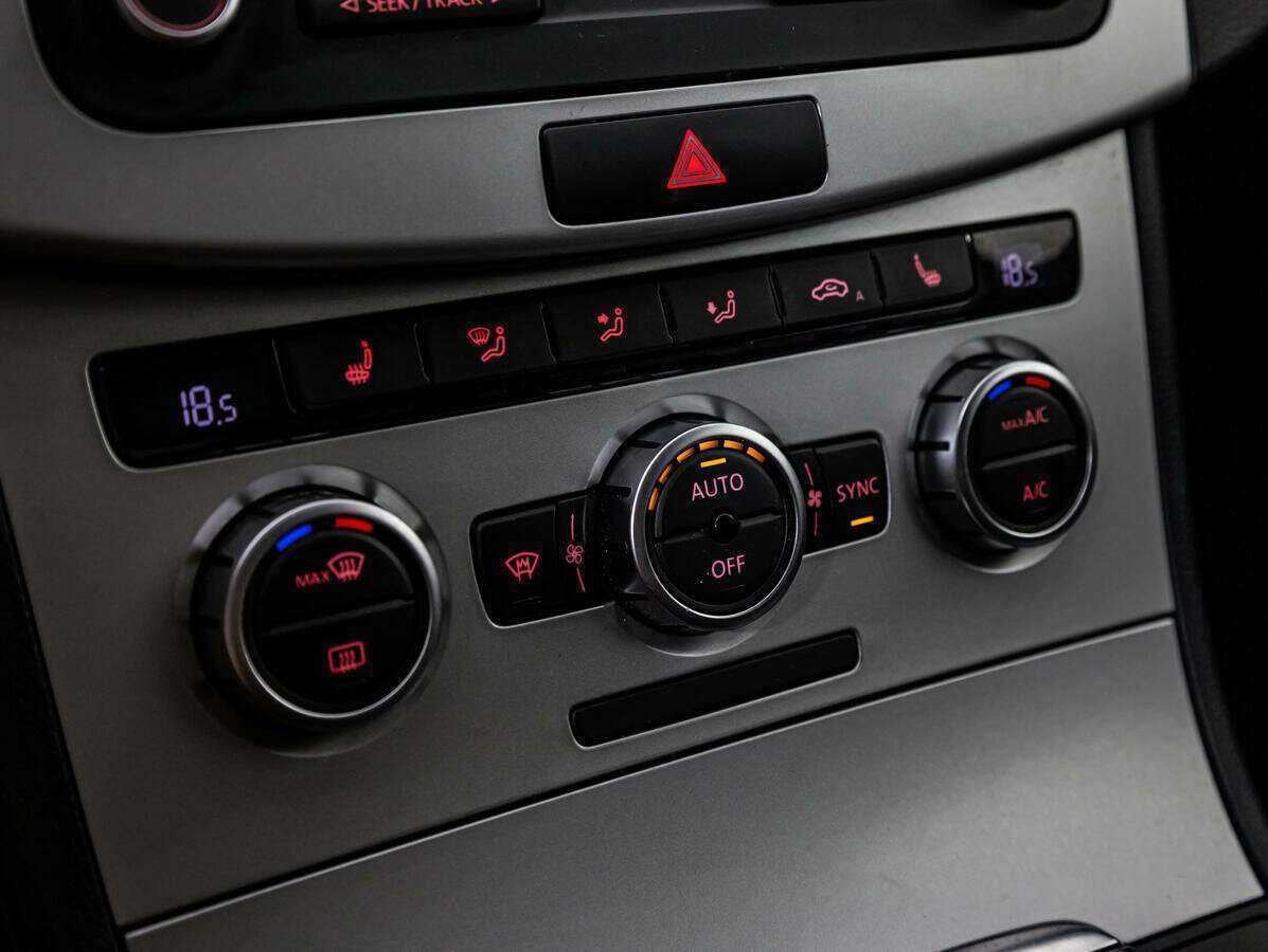 Купить Volkswagen Passat, 2013, 145 126 км, фото №13