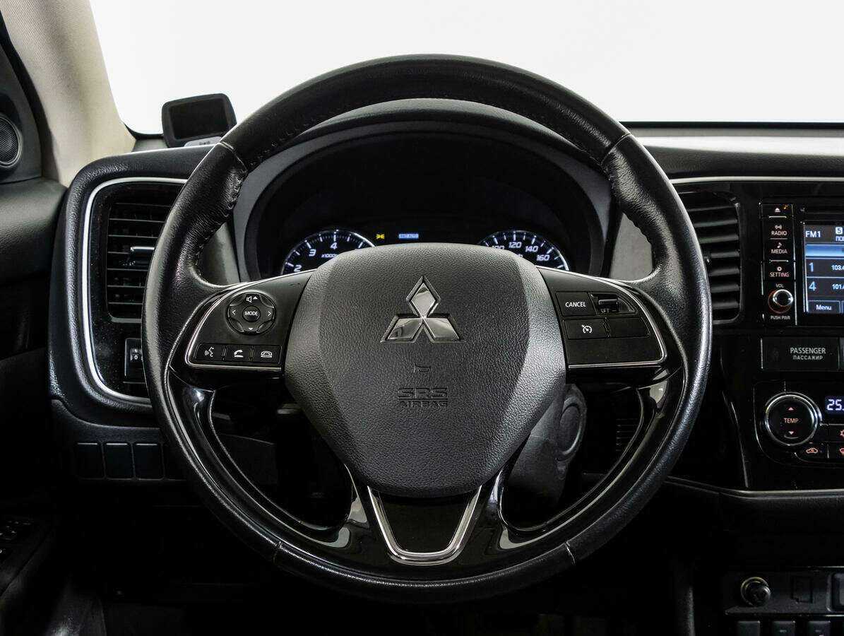 Купить Mitsubishi Outlander, 2017, 69 134 км, фото №12