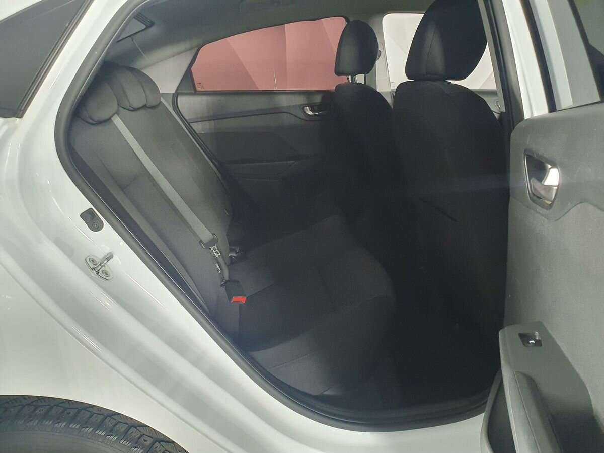 Купить Hyundai Solaris, 2021, 92 602 км, фото №10