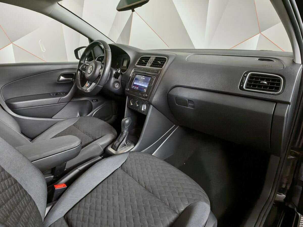 Купить Volkswagen Polo, 2018, 71 810 км, фото №9