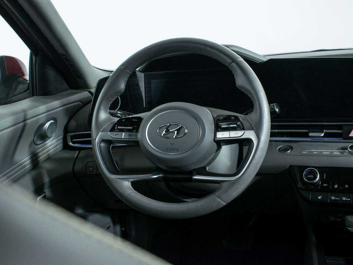 Купить Hyundai Elantra, 2021, 31 216 км, фото №14
