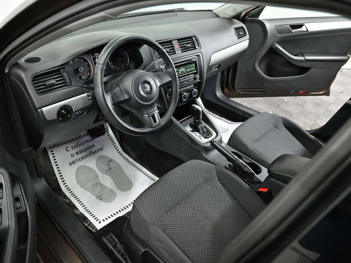 Купить Volkswagen Jetta, 2013, 139 000 км, фото №5