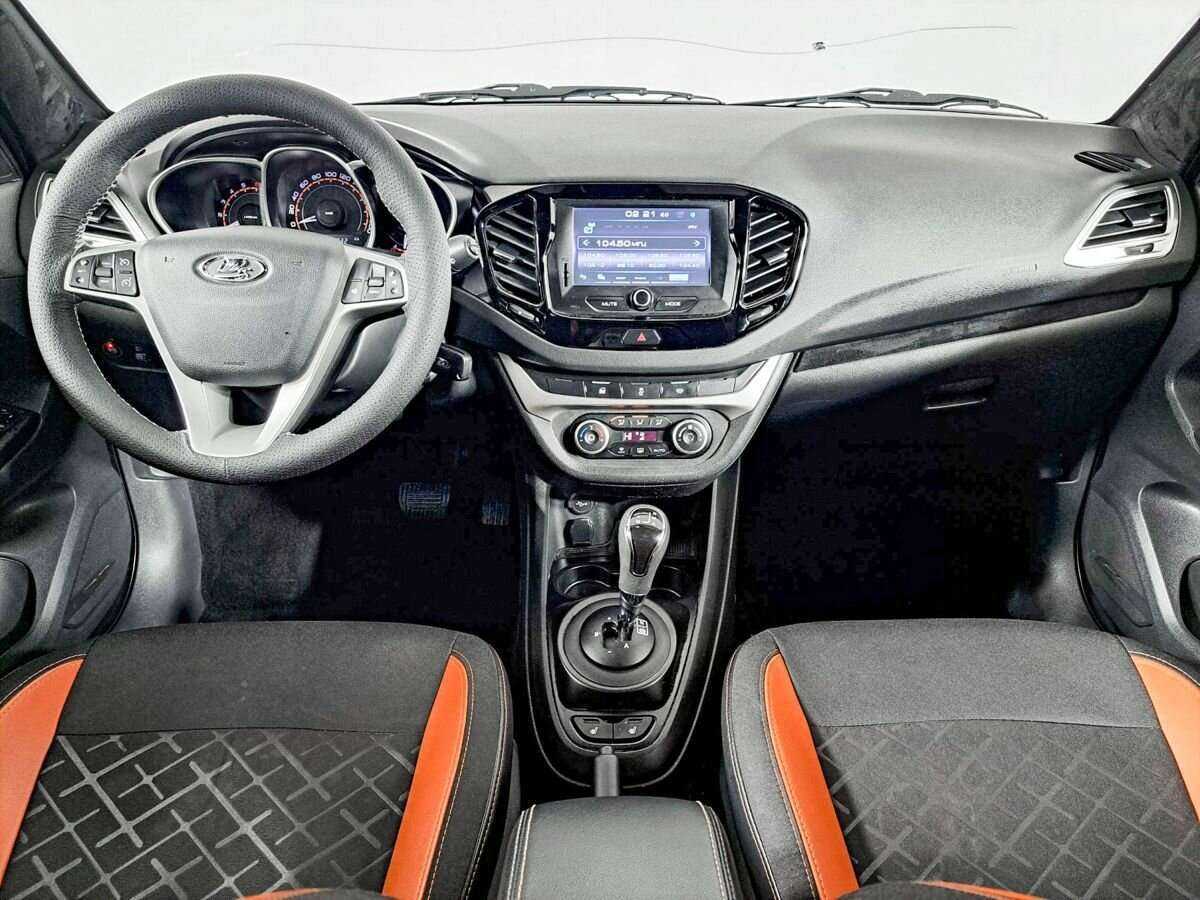 Купить Lada (ВАЗ) Vesta SW Cross, 2017, 94 416 км, фото №12