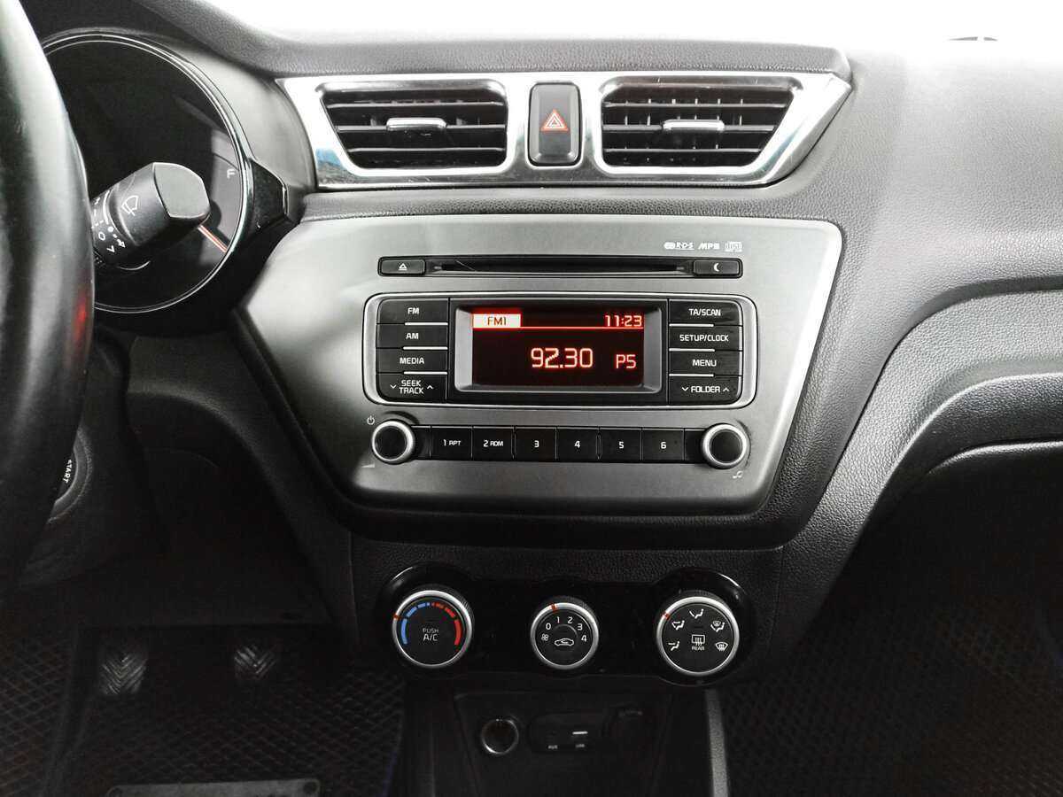 Купить Kia Rio, 2016, 212 004 км, фото №12