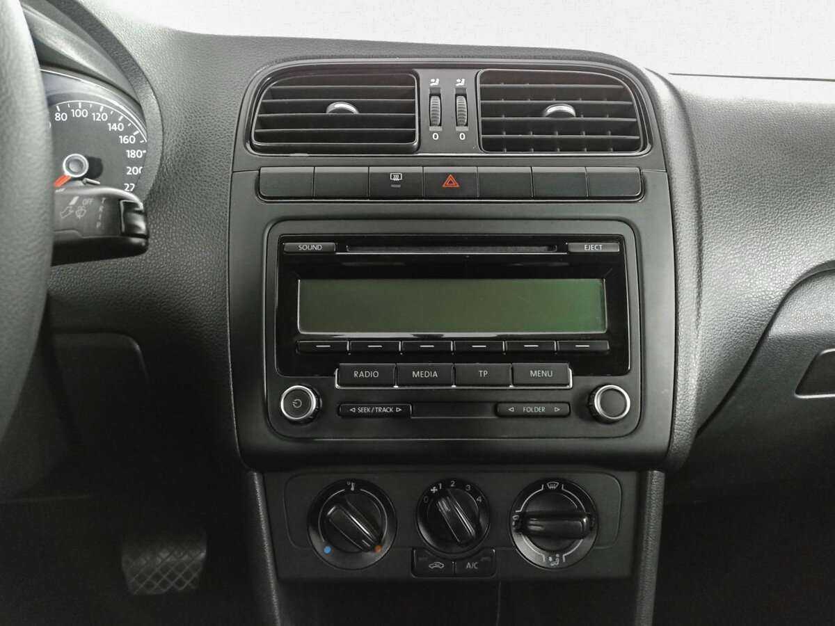 Купить Volkswagen Polo, 2017, 70 203 км, фото №13