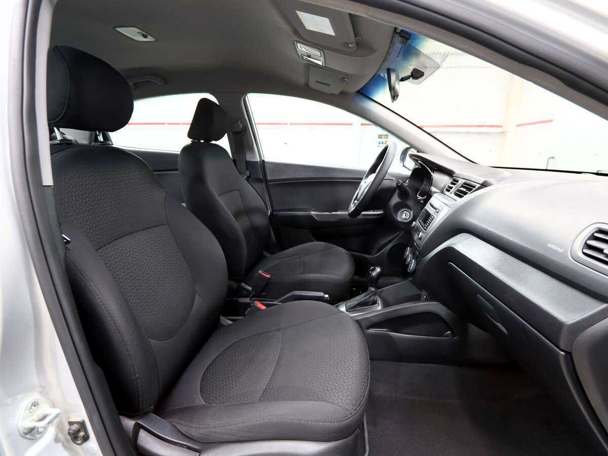 Купить Kia Rio, 2016, 220 000 км, фото №10