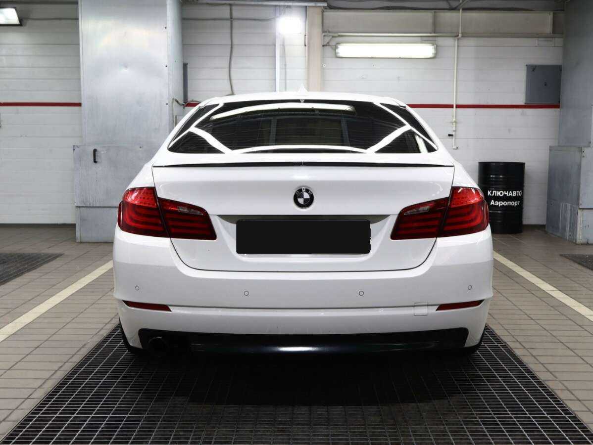 Купить BMW 5 серии 520i, 2012, 170 000 км, фото №4