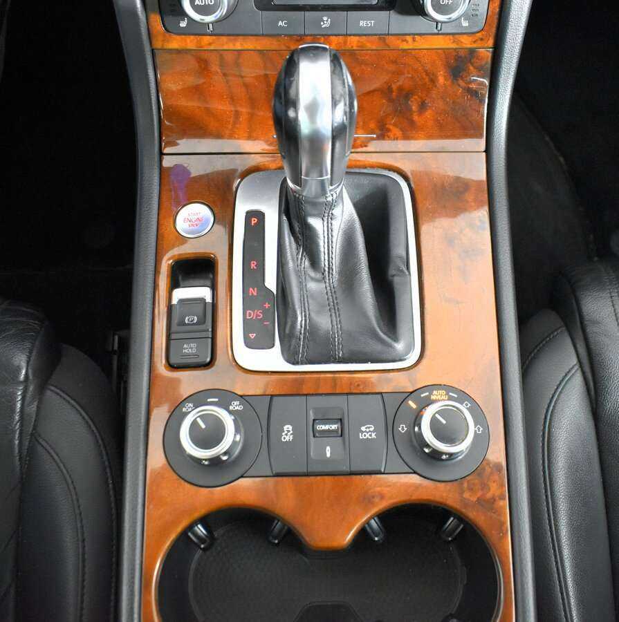 Купить Volkswagen Touareg, 2012, 299 500 км, фото №13