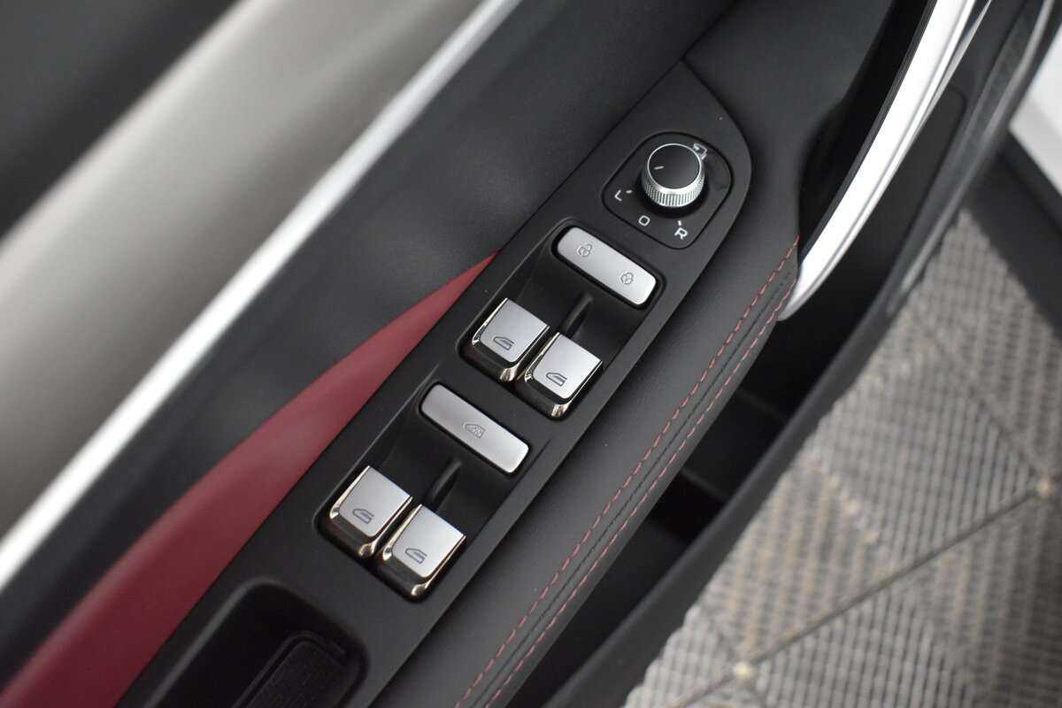 Купить Geely Coolray, 2023, 11 015 км, фото №11