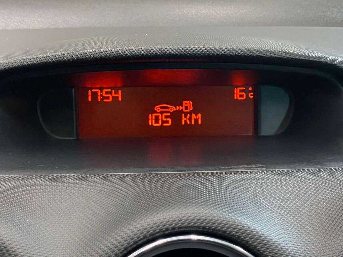 Купить Peugeot 408, 2012, 280 213 км, фото №13