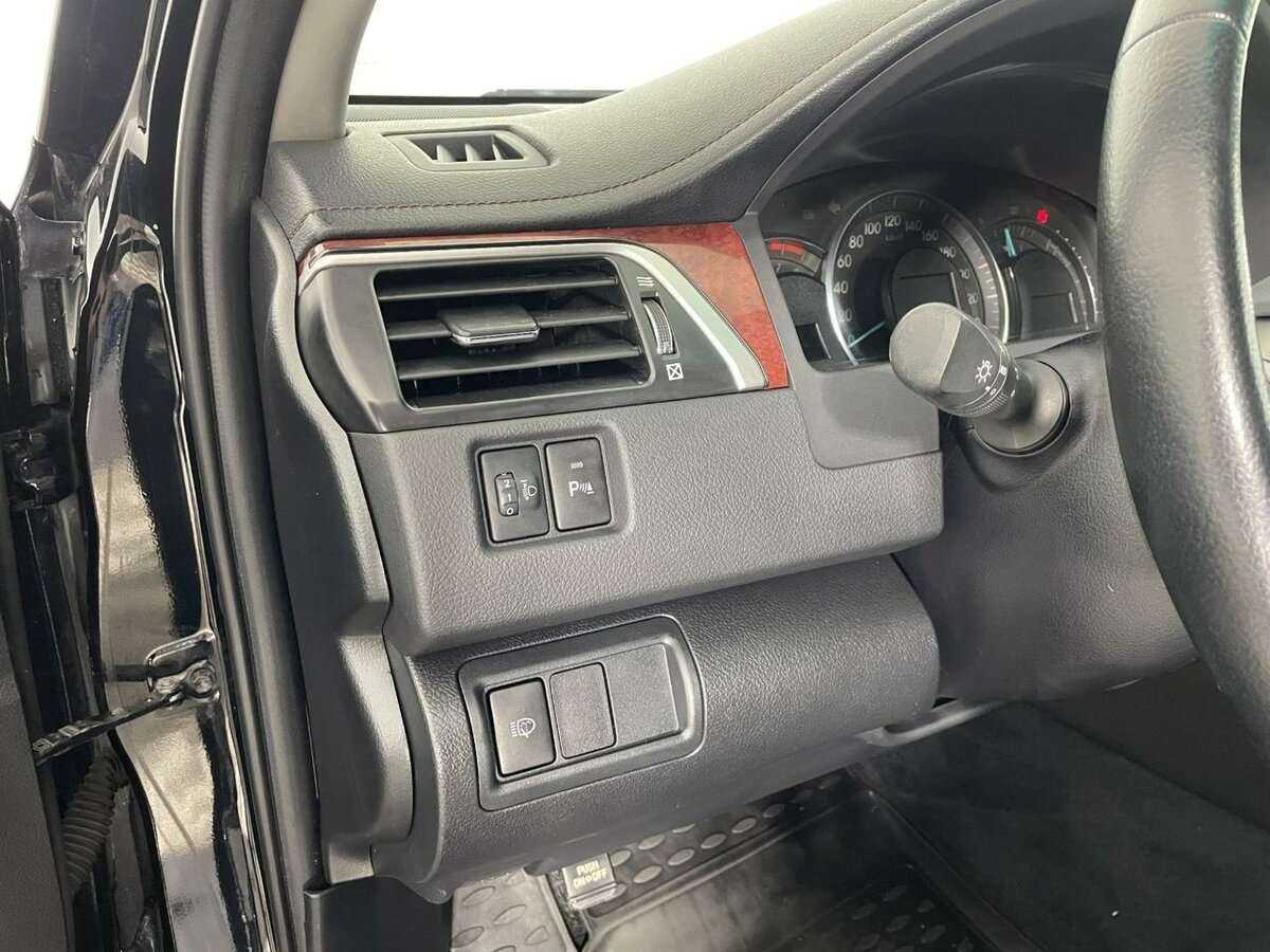 Купить Toyota Camry, 2012, 121 928 км, фото №9