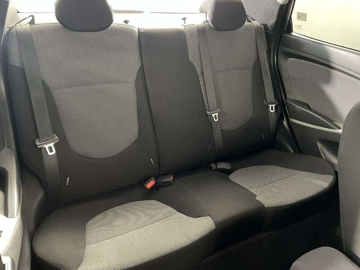 Купить Hyundai Solaris, 2014, 184 610 км, фото №15