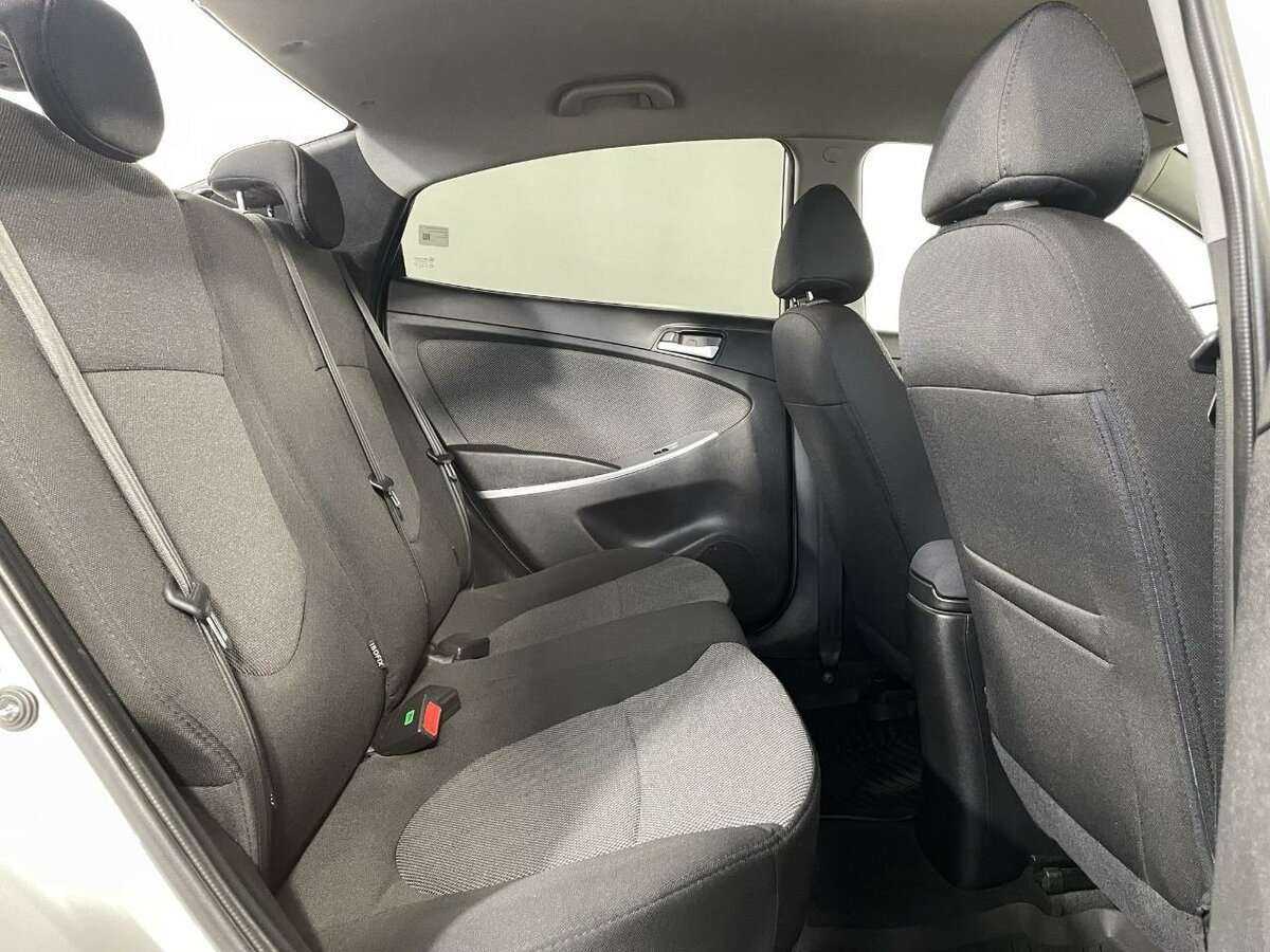 Купить Hyundai Solaris, 2014, 184 610 км, фото №16