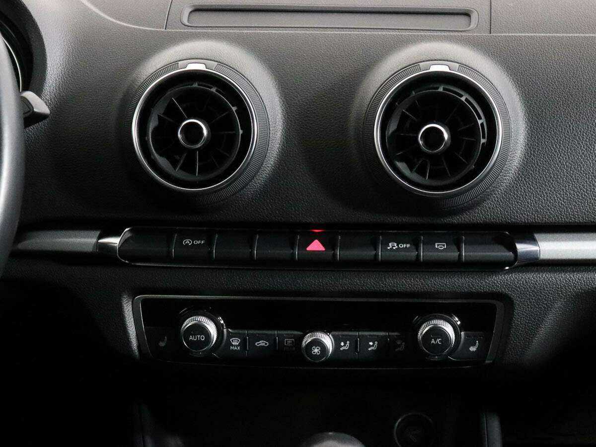 Купить Audi A3, 2018, 88 772 км, фото №11