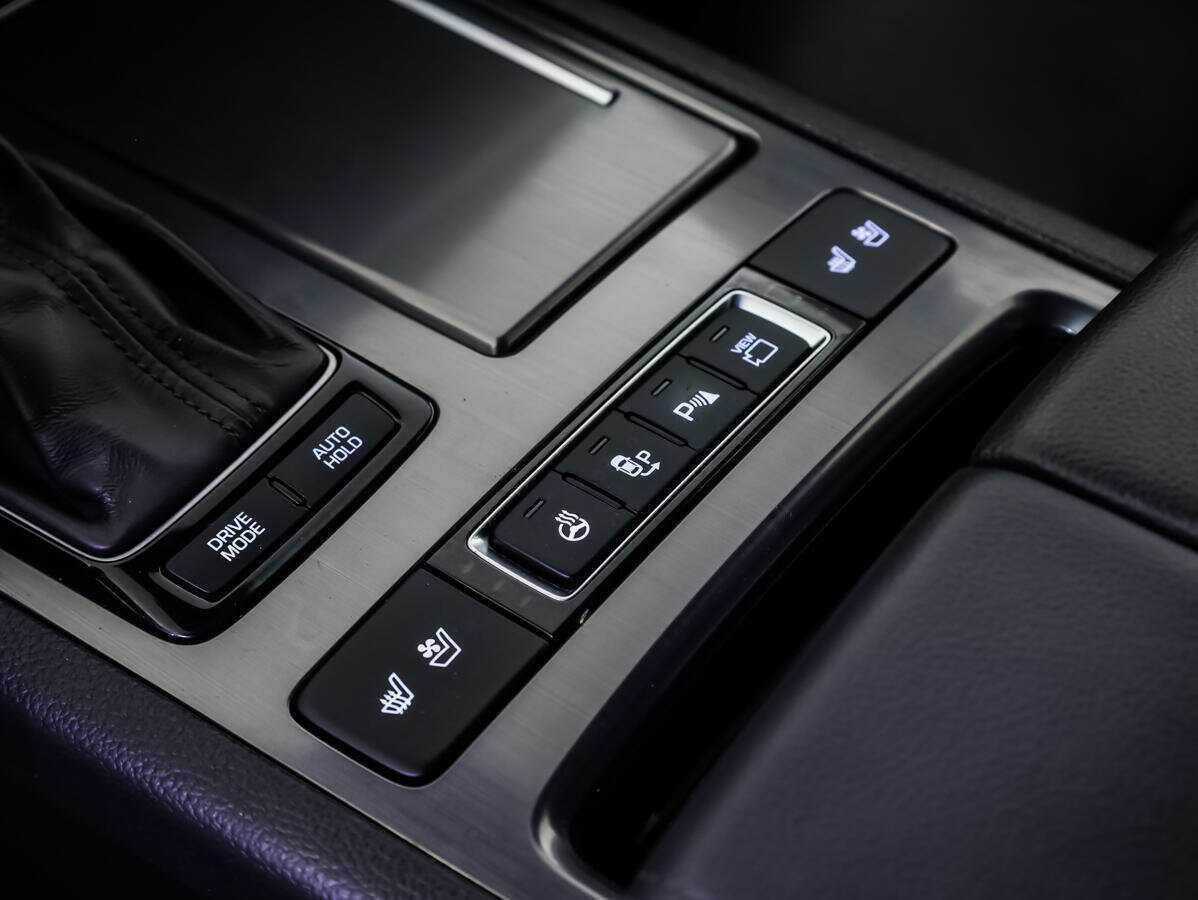 Купить Hyundai Genesis, 2014, 162 218 км, фото №17