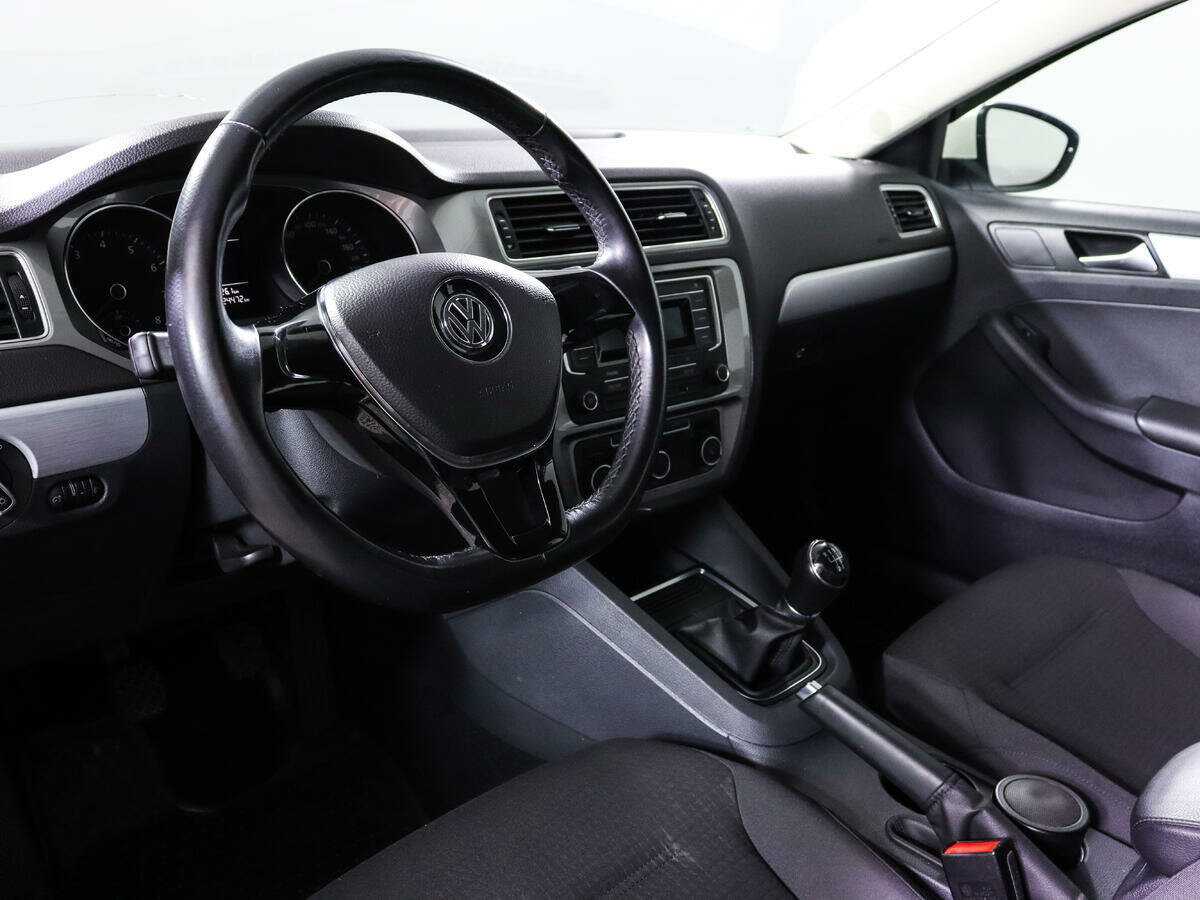 Купить Volkswagen Jetta, 2017, 25 000 км, фото №11