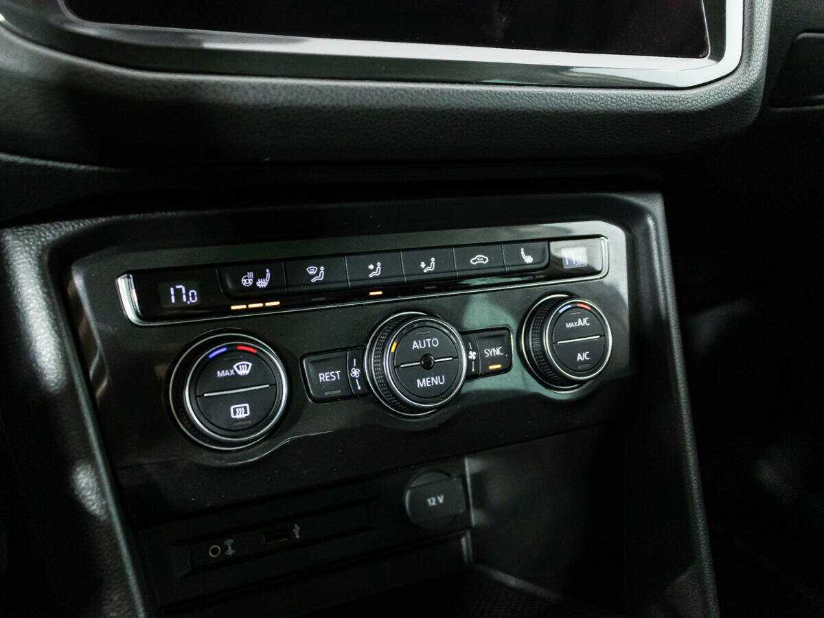 Купить Volkswagen Tiguan, 2017, 144 280 км, фото №17