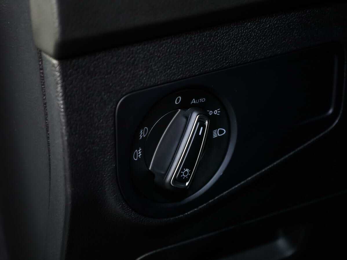 Купить Volkswagen Tiguan, 2019, 74 198 км, фото №17