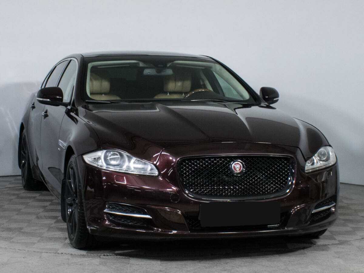 Jaguar XJ