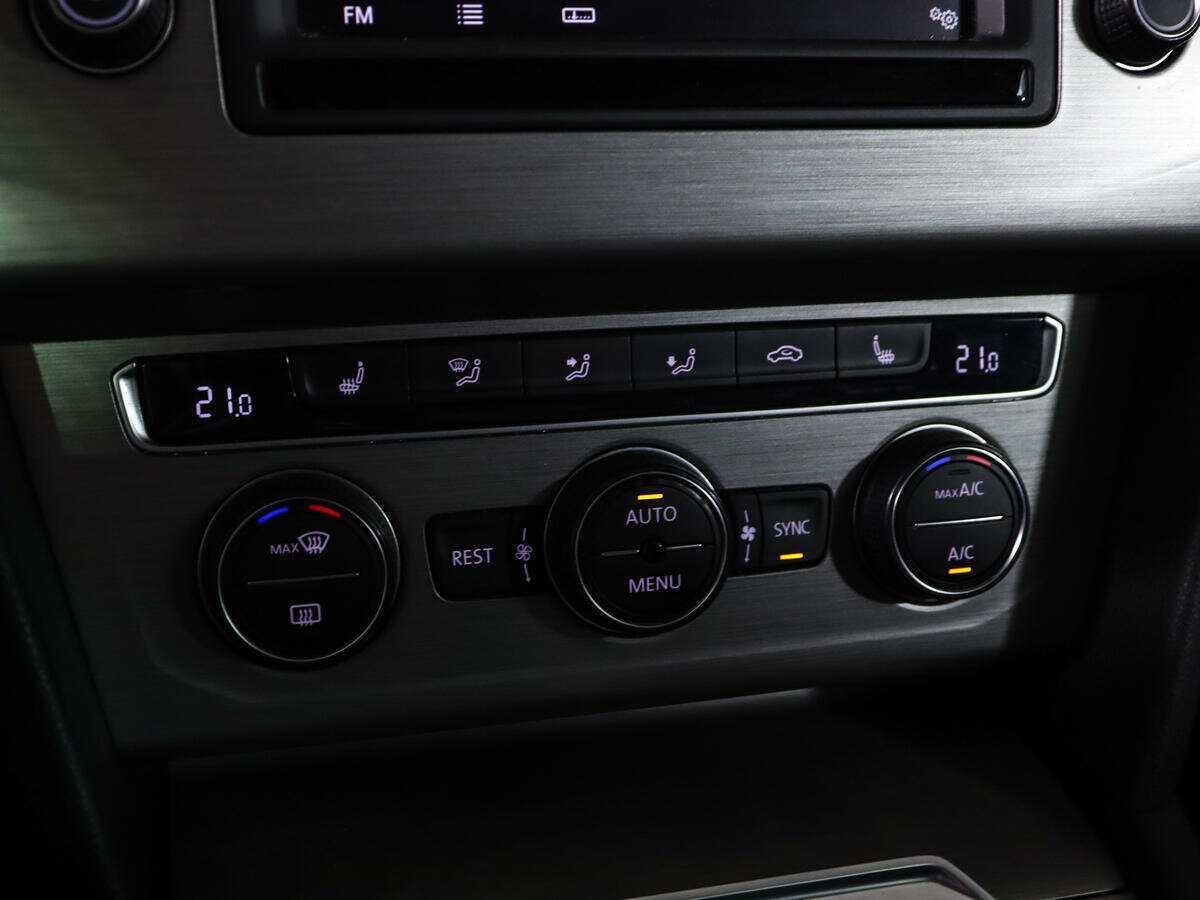 Купить Volkswagen Passat, 2016, 131 019 км, фото №14