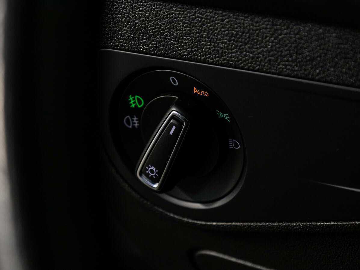 Купить Volkswagen Tiguan L, 2018, 86 835 км, фото №17