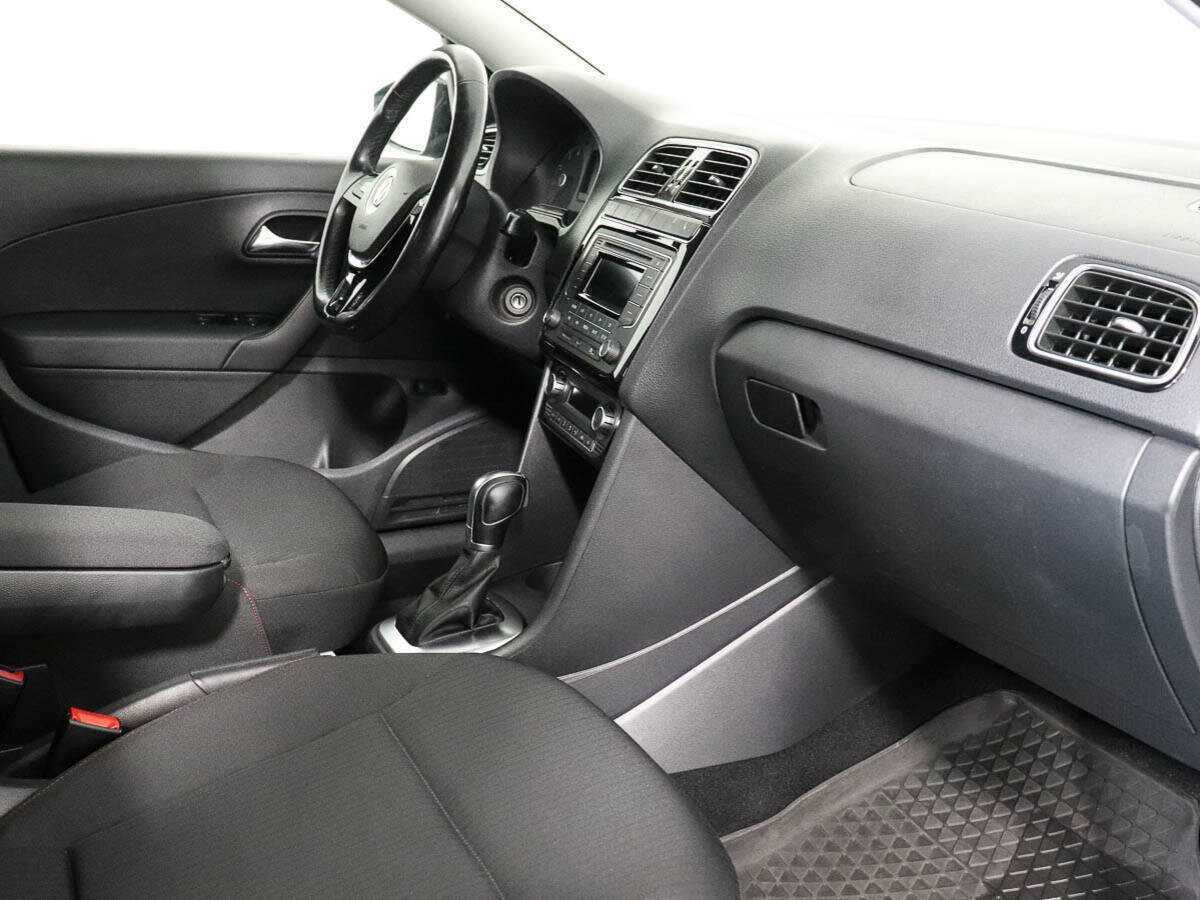 Купить Volkswagen Polo, 2017, 80 300 км, фото №7