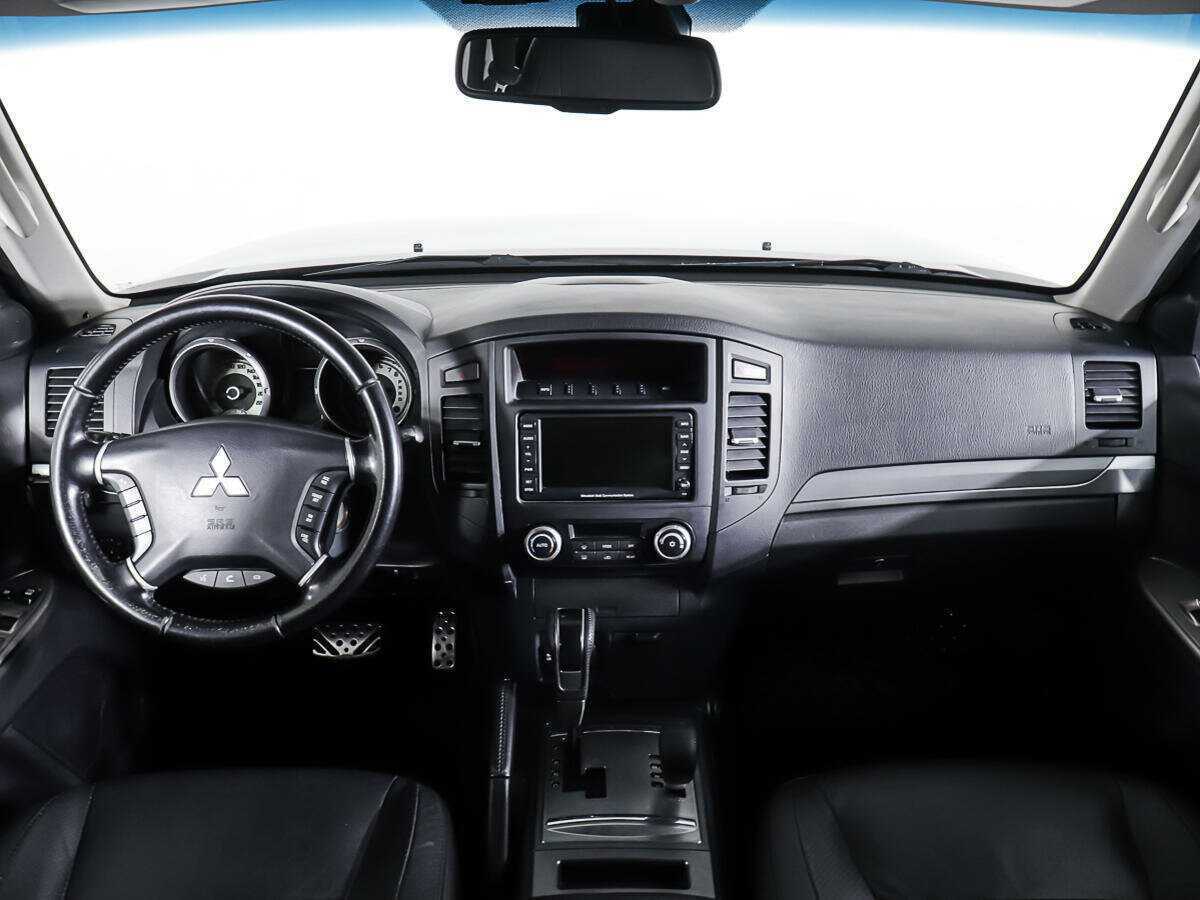 Купить Mitsubishi Pajero, 2012, 177 976 км, фото №10