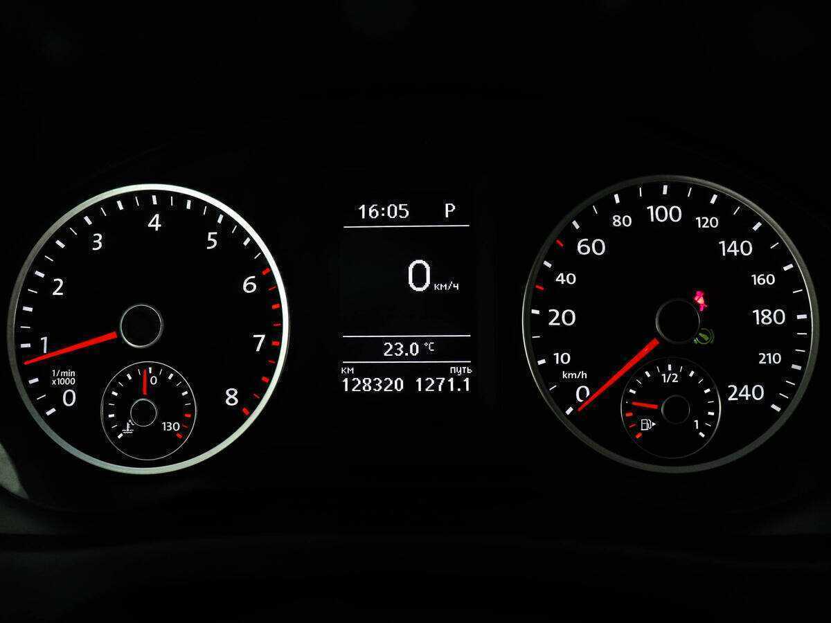 Купить Volkswagen Tiguan, 2016, 128 317 км, фото №9