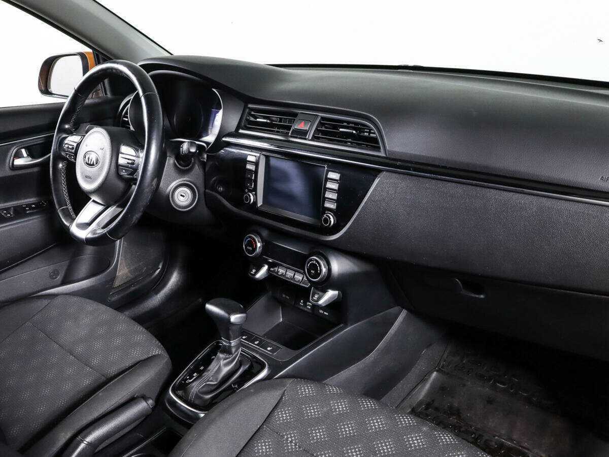 Купить Kia Rio, 2017, 156 071 км, фото №7