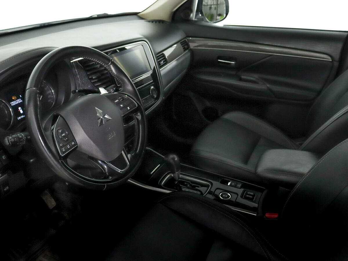 Купить Mitsubishi Outlander, 2019, 228 149 км, фото №10