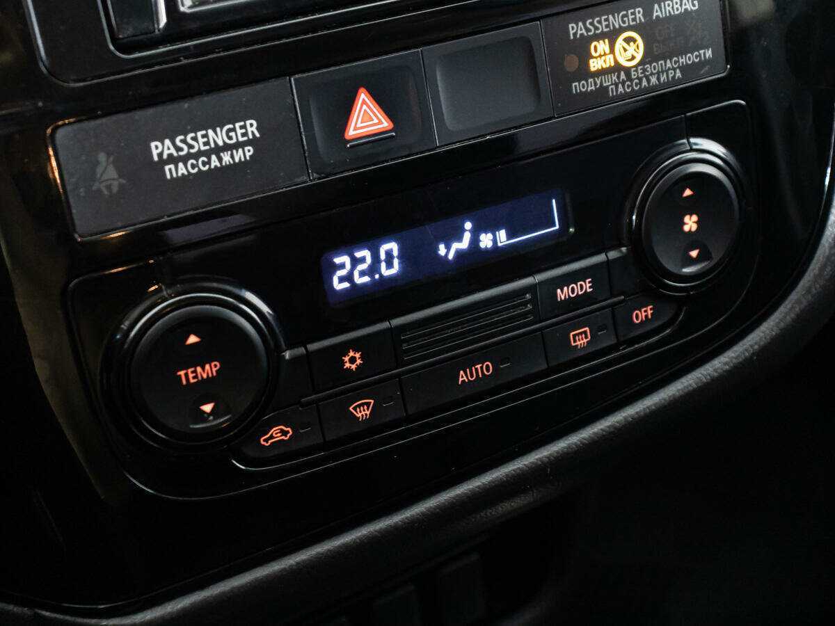 Купить Mitsubishi Outlander, 2017, 108 590 км, фото №15