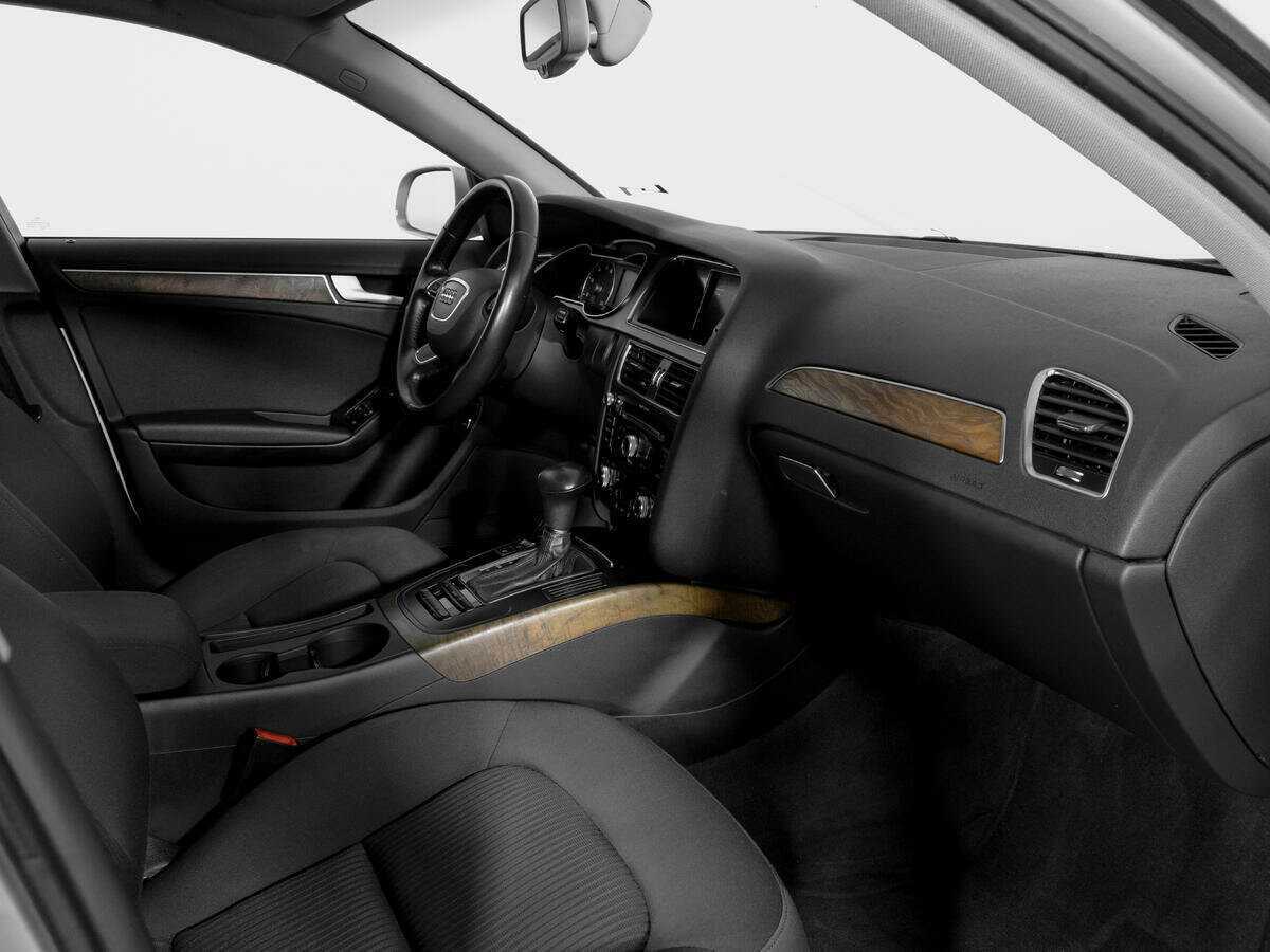Купить Audi A4, 2012, 147 100 км, фото №9