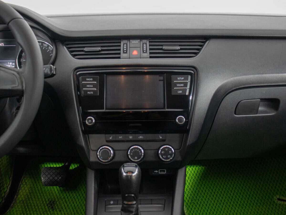 Купить Skoda Octavia, 2018, 413 386 км, фото №14