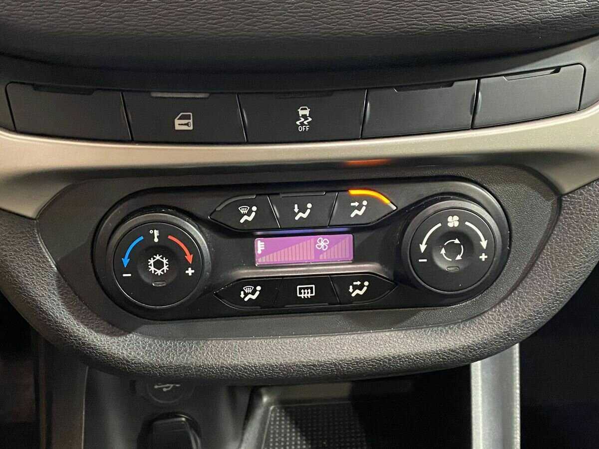 Купить Lada (ВАЗ) Vesta SW Cross, 2020, 46 000 км, фото №14