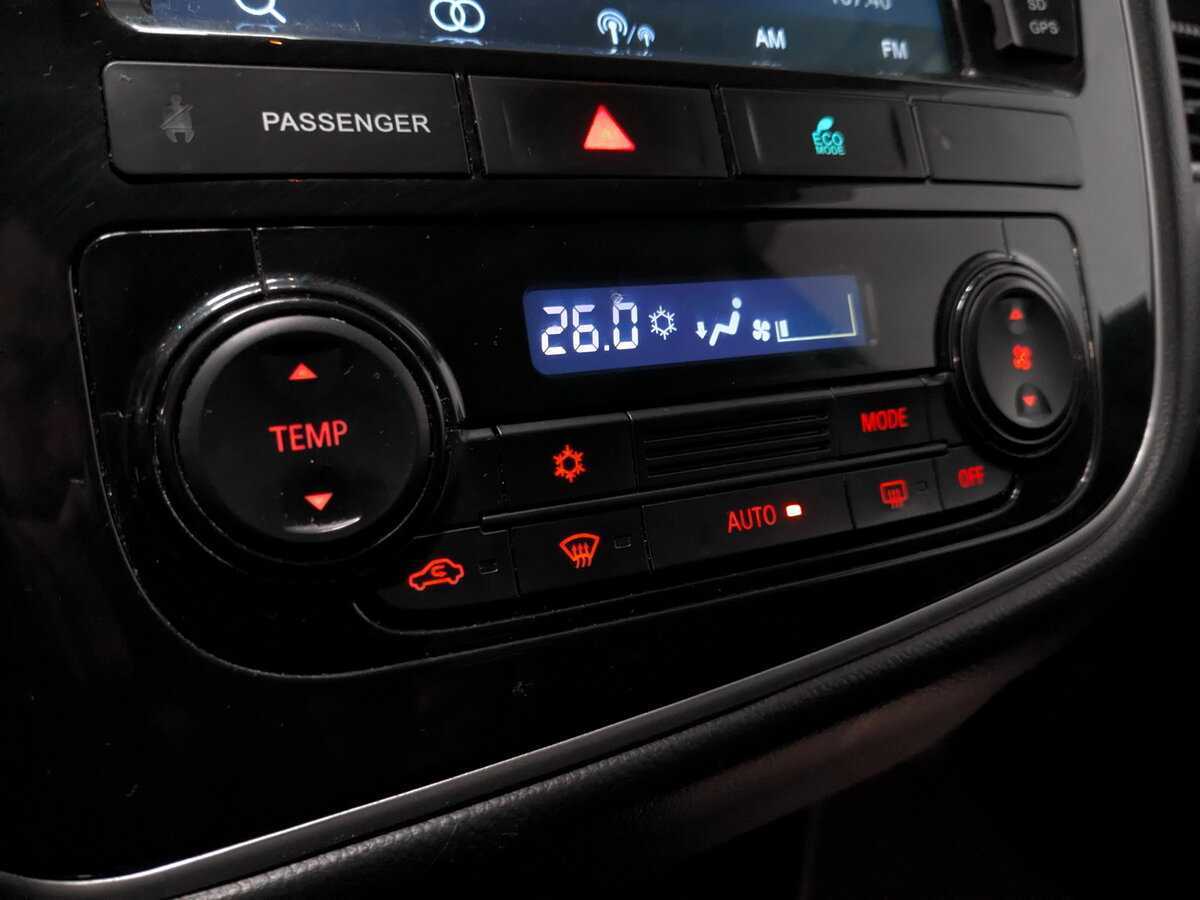 Купить Mitsubishi Outlander, 2017, 129 844 км, фото №14