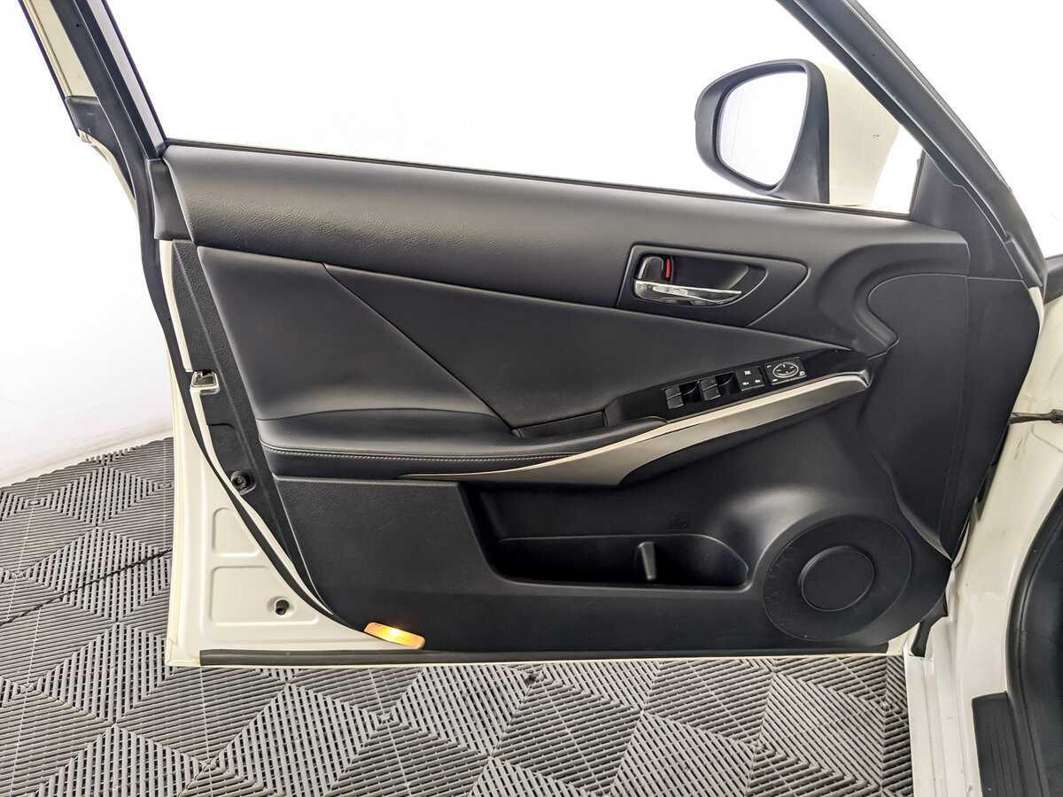 Купить Lexus IS 250, 2014, 160 878 км, фото №15