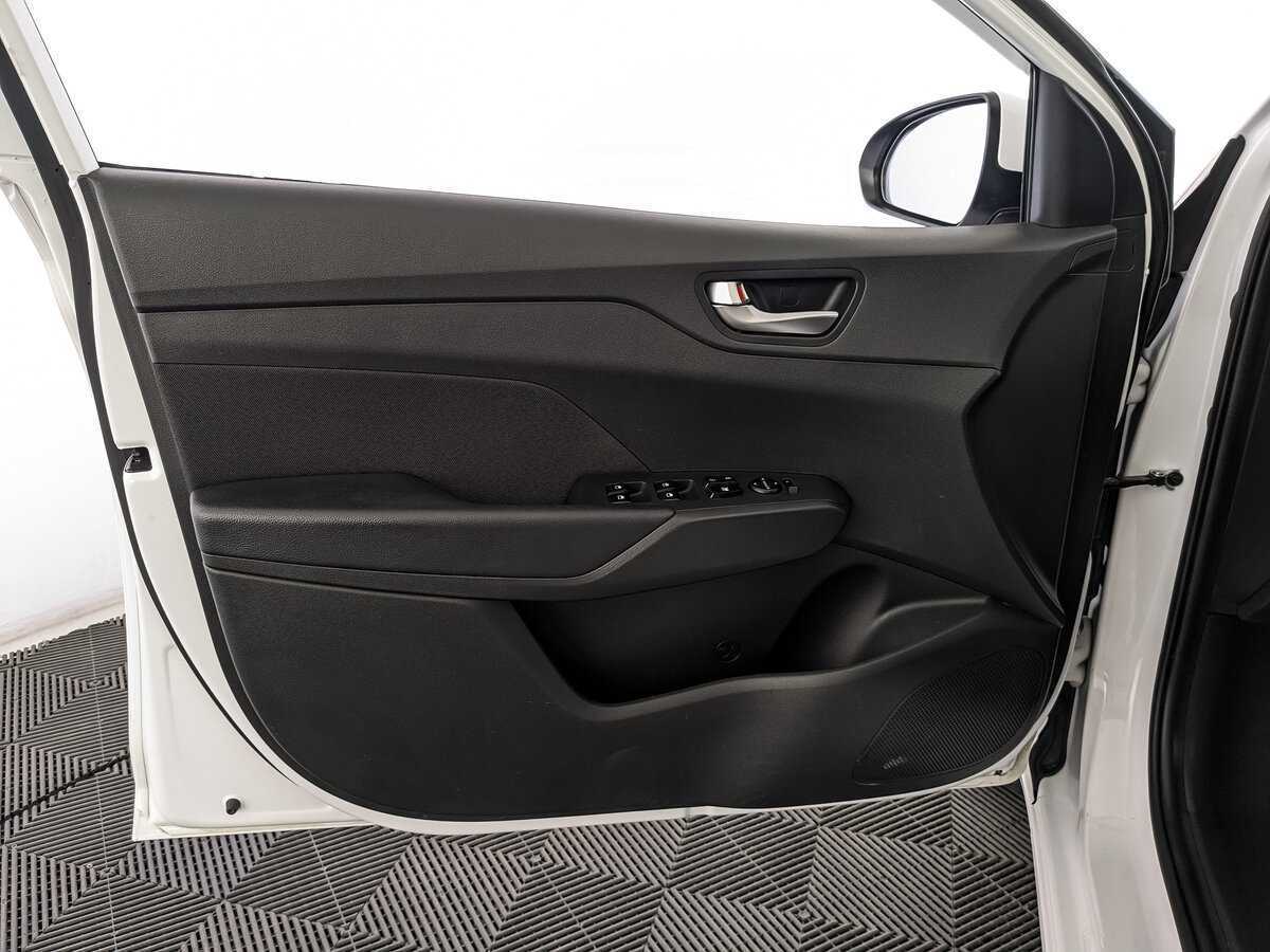 Купить Hyundai Solaris, 2022, 67 372 км, фото №15