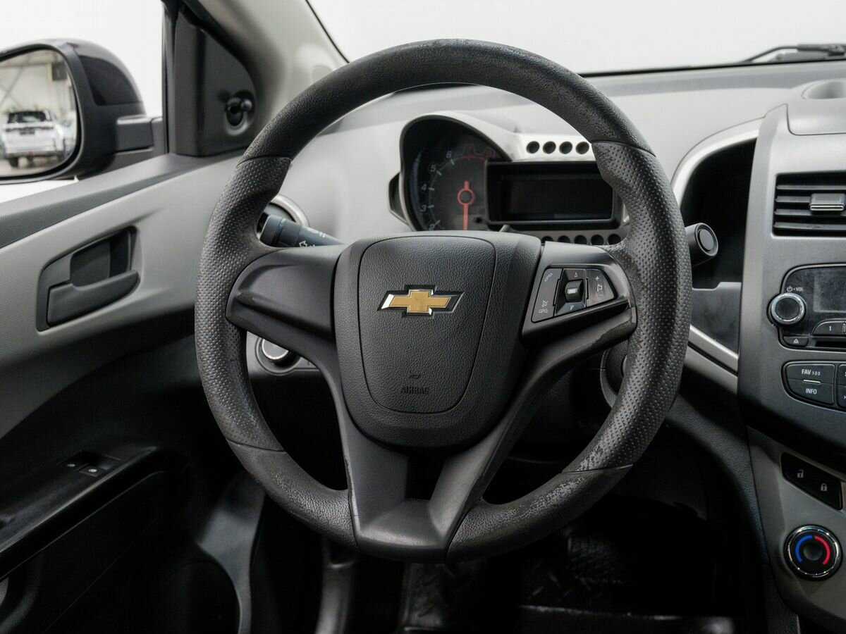 Купить Chevrolet Aveo, 2012, 156 250 км, фото №8