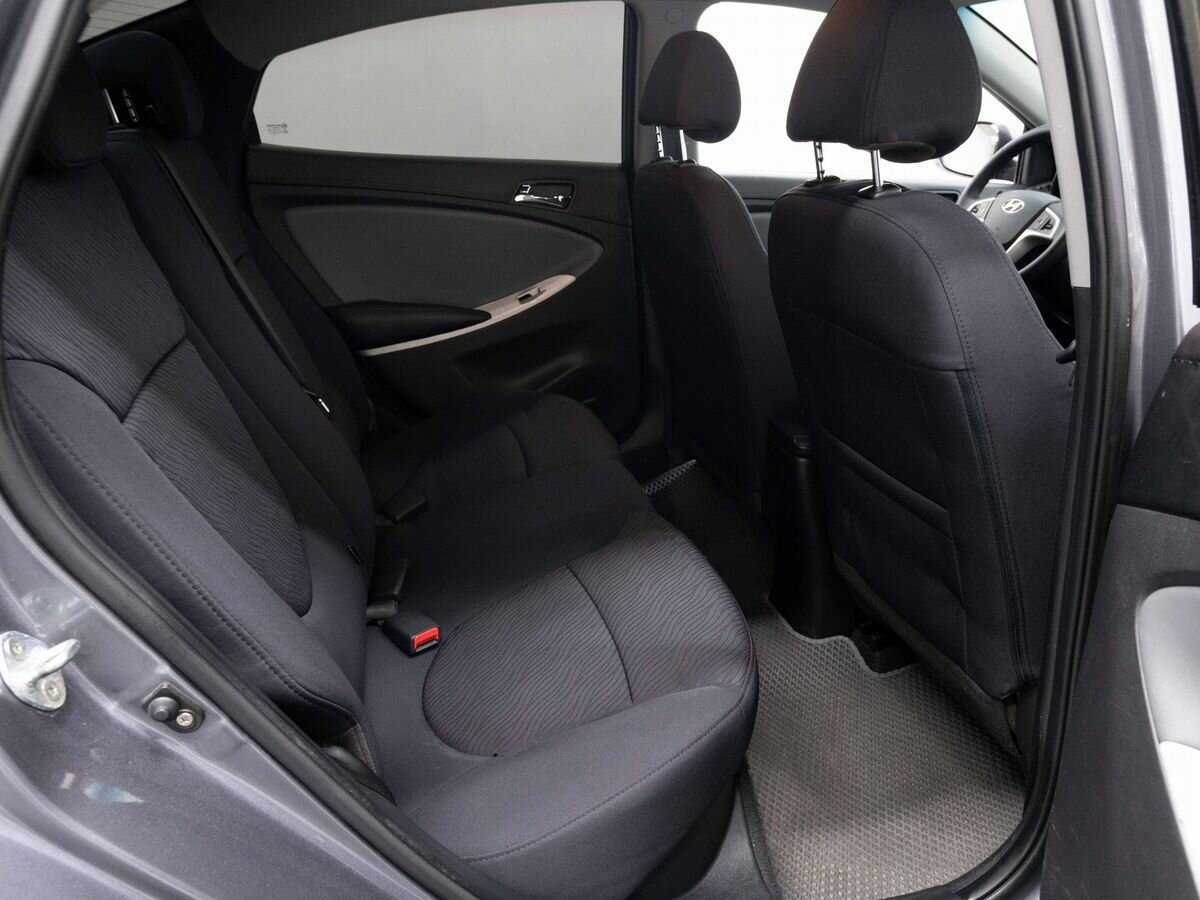 Купить Hyundai Solaris, 2012, 243 000 км, фото №10