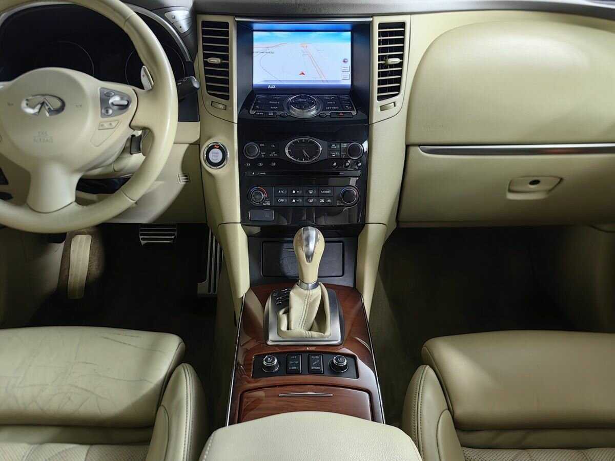 Купить Infiniti FX37, 2012, 107 937 км, фото №11
