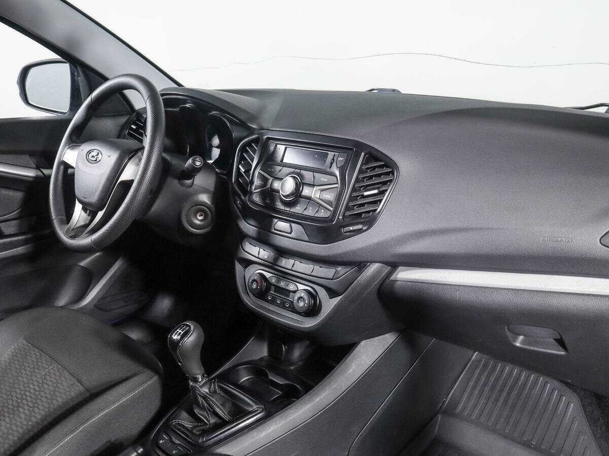 Купить Lada (ВАЗ) Vesta, 2016, 73 016 км, фото №9