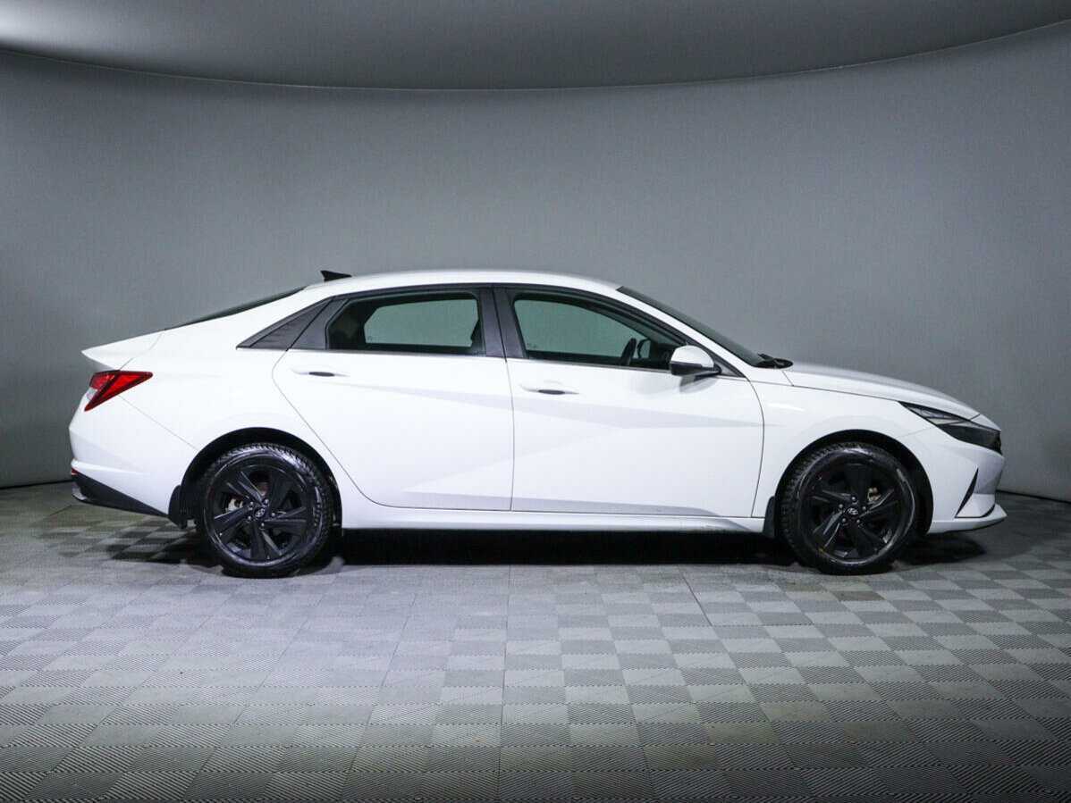 Купить Hyundai Elantra, 2021, 38 166 км, фото №4