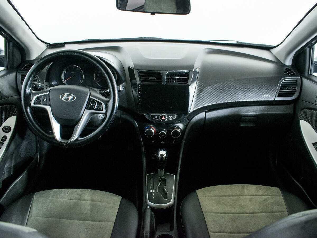 Купить Hyundai Solaris, 2014, 104 987 км, фото №12