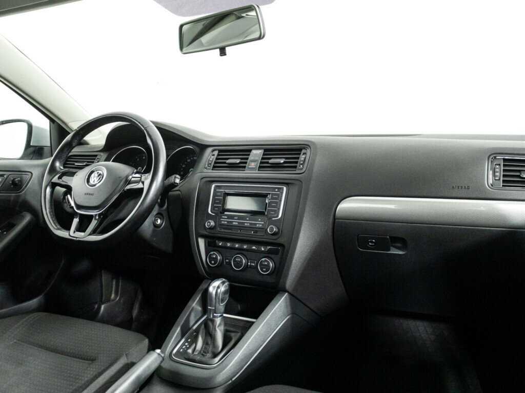 Купить Volkswagen Jetta, 2016, 106 093 км, фото №9