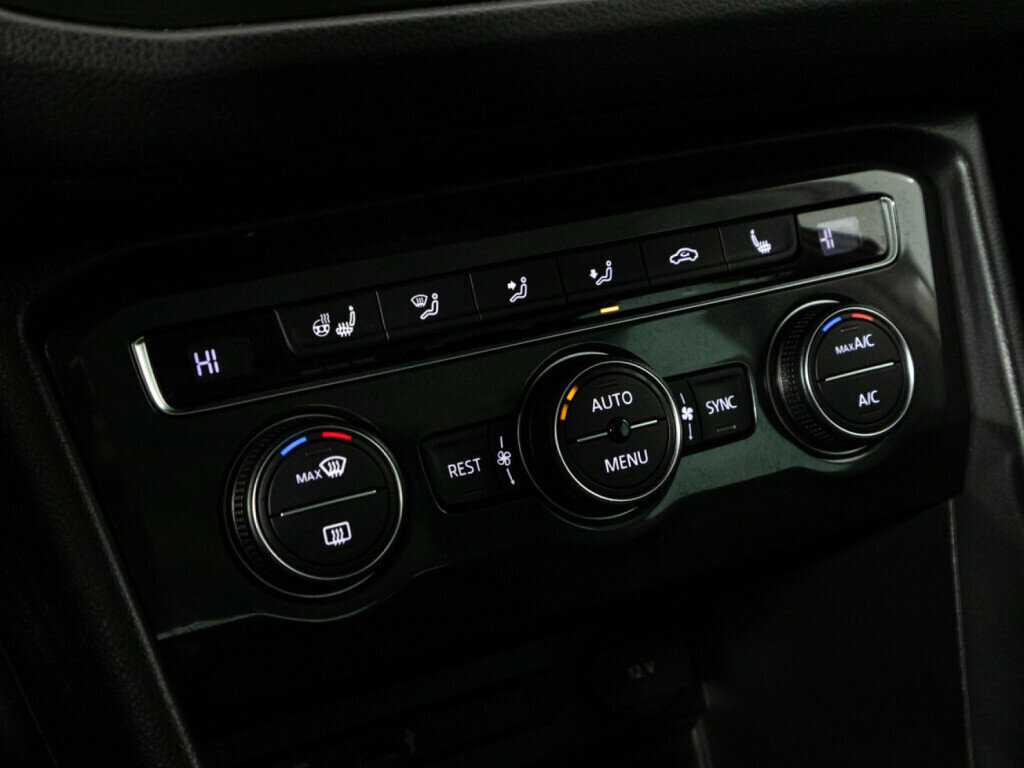 Купить Volkswagen Tiguan, 2017, 170 079 км, фото №17