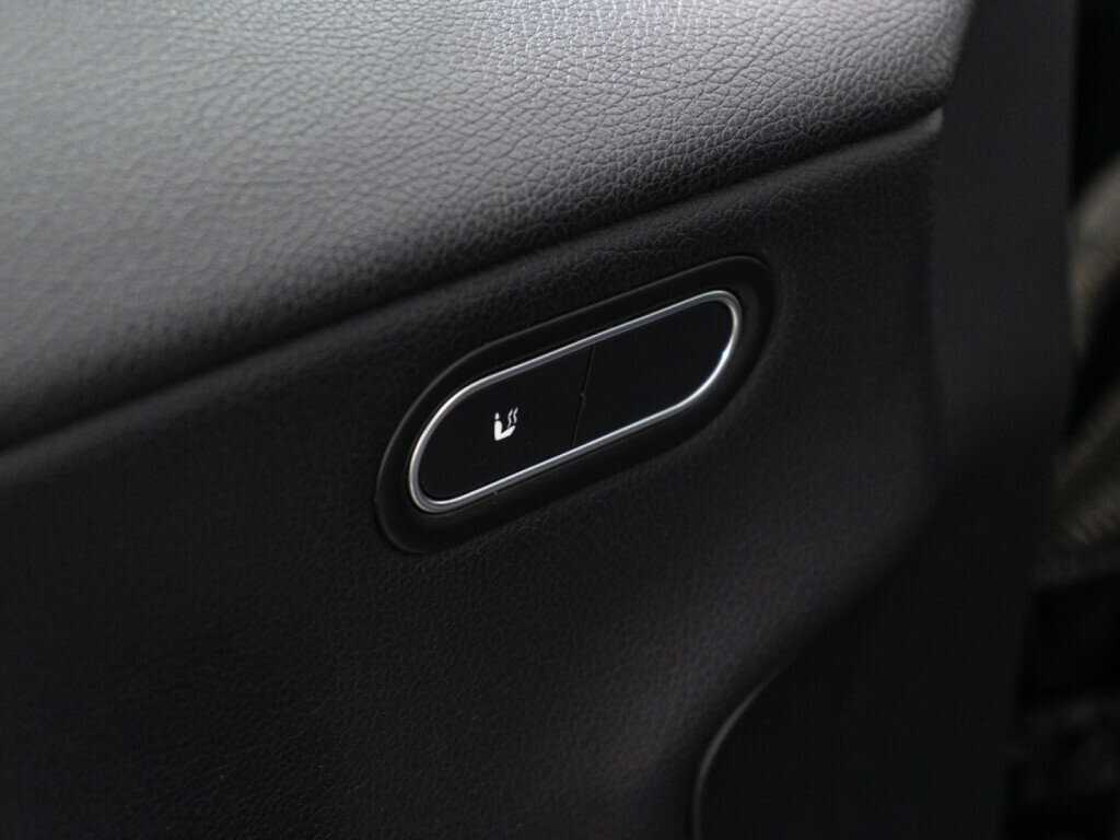 Купить Mercedes-Benz CLA 200, 2019, 142 420 км, фото №15