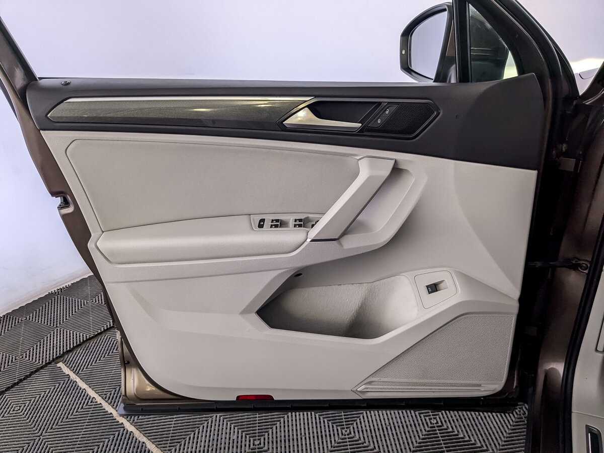 Купить Volkswagen Tiguan, 2017, 191 116 км, фото №19