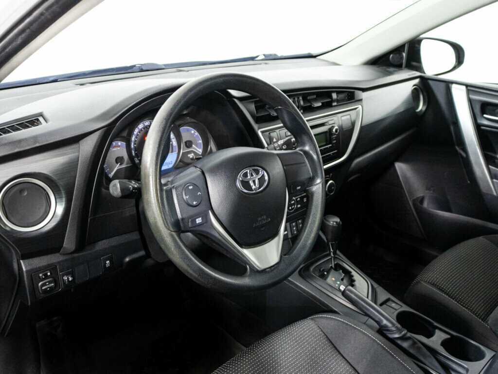 Купить Toyota Auris, 2013, 183 559 км, фото №11