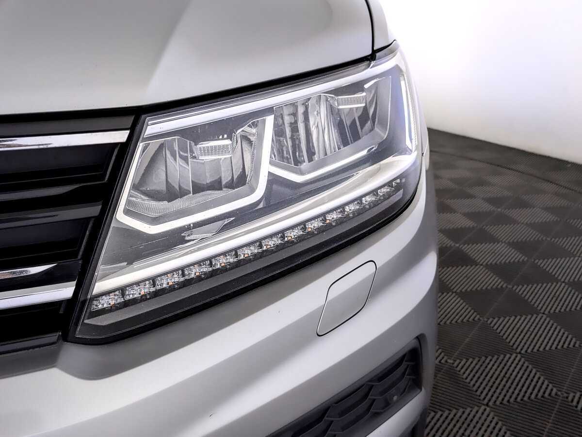 Купить Volkswagen Tiguan, 2019, 106 890 км, фото №17