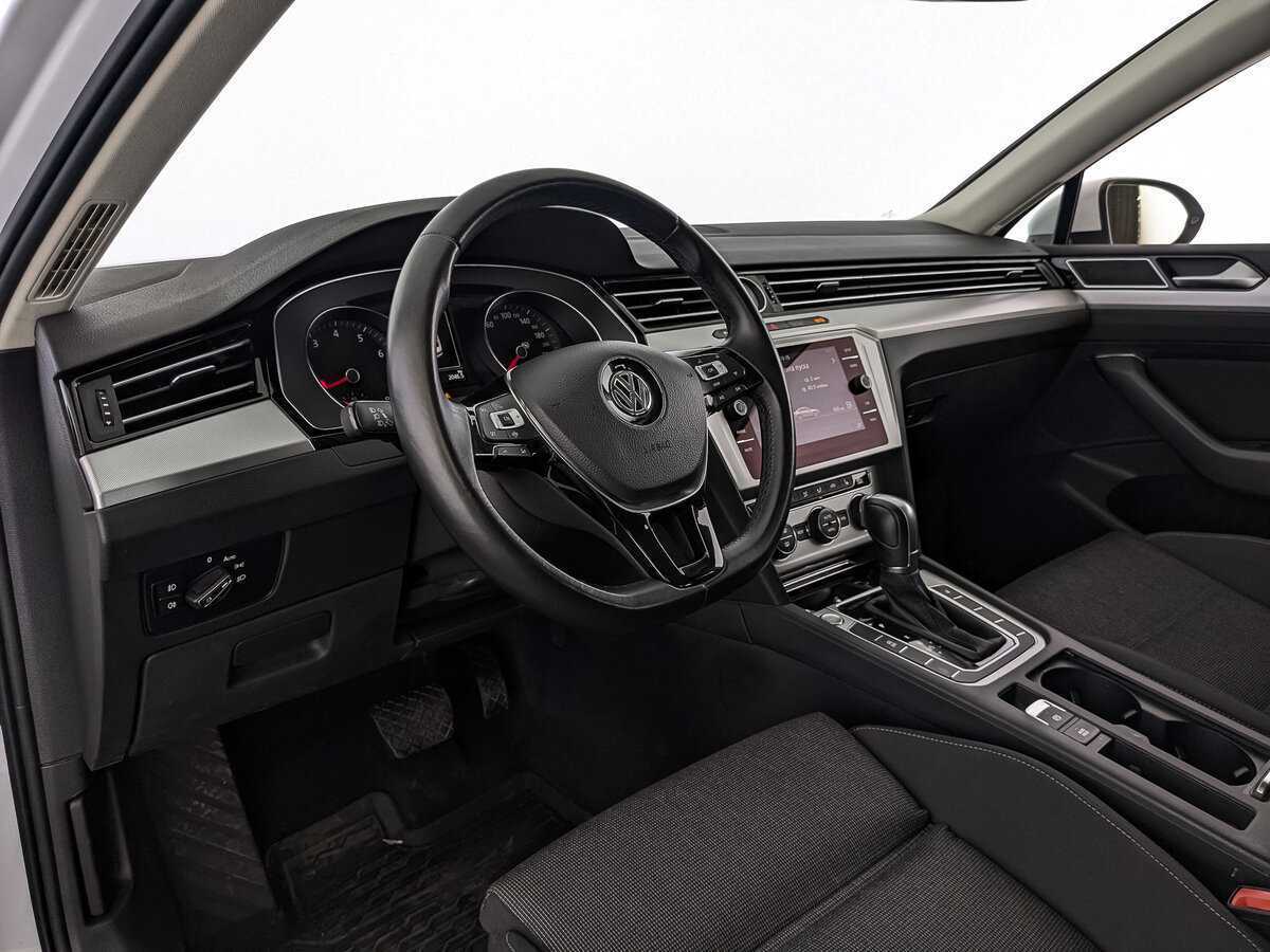 Купить Volkswagen Passat, 2019, 56 357 км, фото №15